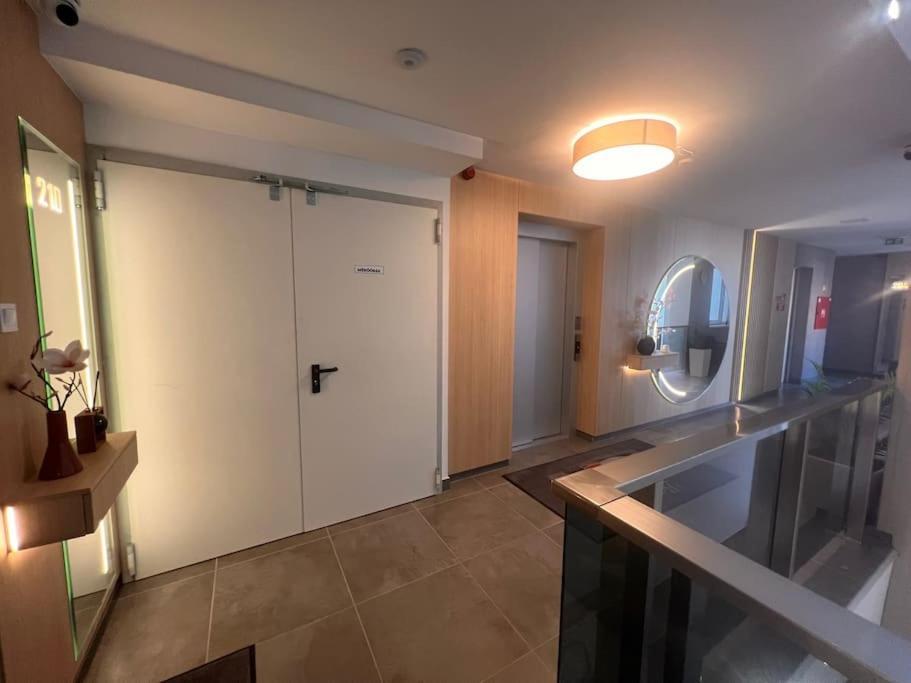 Karzo Property Lk 209 Budapest Luaran gambar