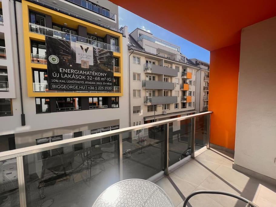 Karzo Property Lk 209 Budapest Luaran gambar